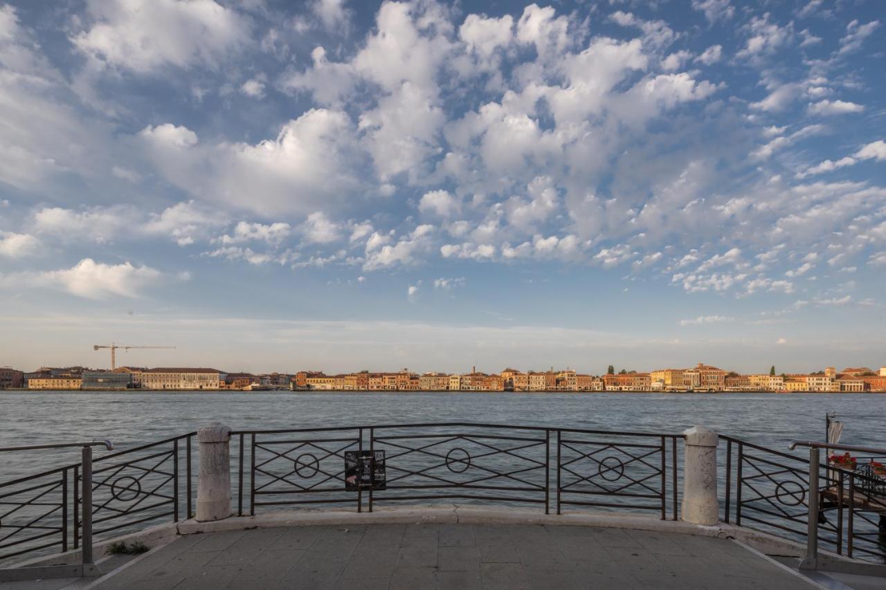 Accademia Apartments R&R Venezia Esterno foto
